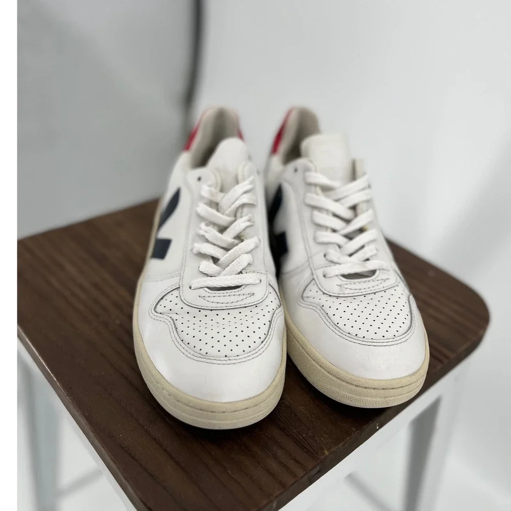 Veja V-10 White Navy Red Leather Low Top Sneakers Womens Size 8 EUR 39